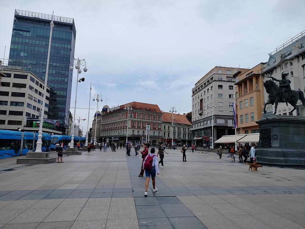 Plaza Nan Jelacic Zagreb